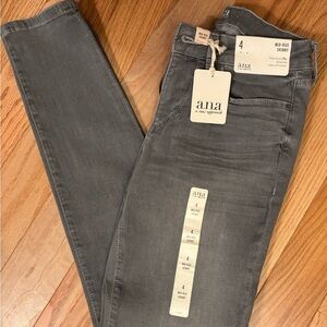 a.n.a Mid-Rise Skinny Jeans in Gray
